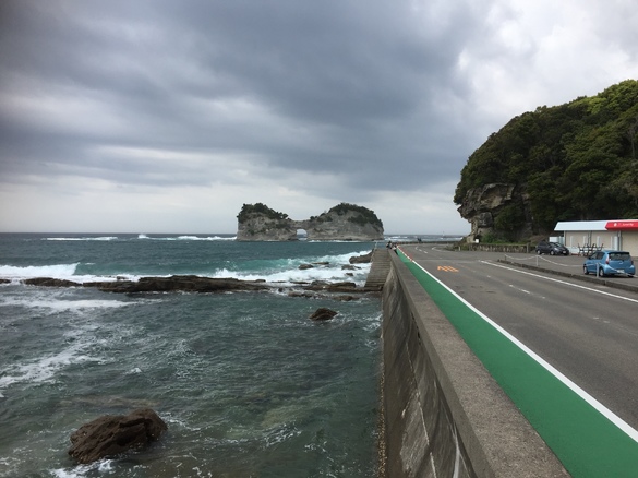 円月島