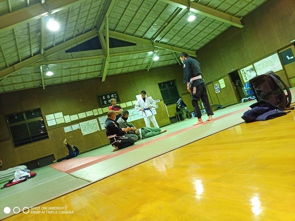 img_20221115-024743.jpg