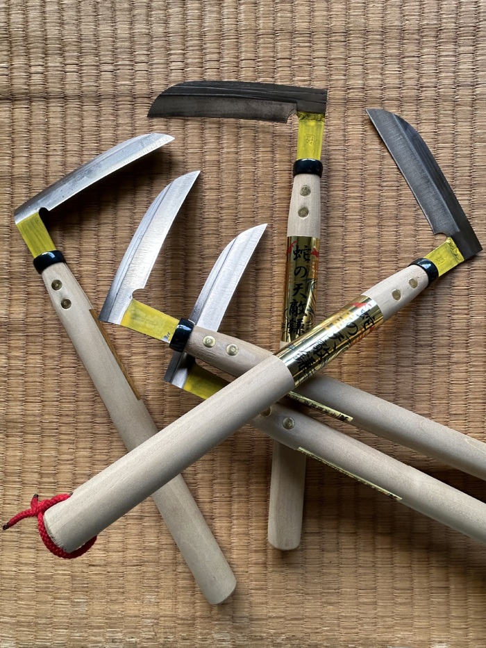 蛇の天敵鎌 Snake-Killer Sickle - 手引き鋸職人のホームページ